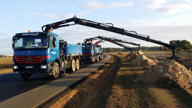 Camion grue 10 tonnes
