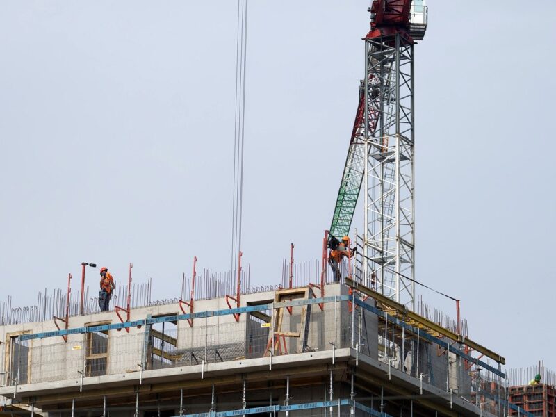 Pourquoi_opter_pour_la_location_d’engins_de_levage_:_avantages_et_conseils_pour_vos_projets_à_Paris